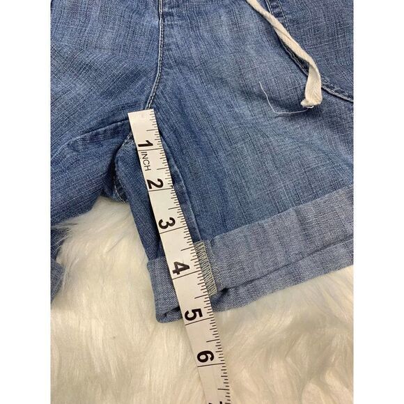 Tommy Hilfiger Women's blue jean shorts - Picture 6 of 6